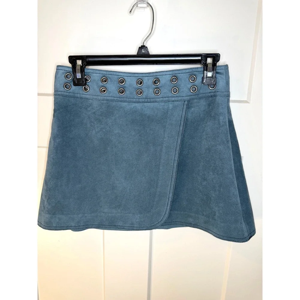 BCBGMAXAZRIA Blue Faux Suede Grommet Wrap Mini Skirt Size M